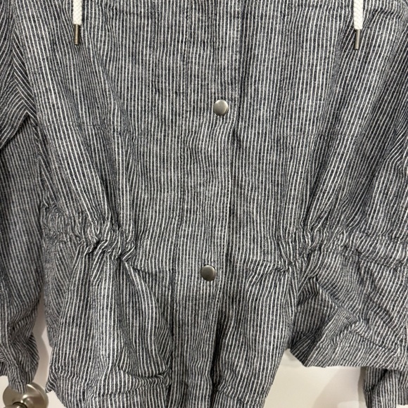 LOFT Striped Gray Linen Blend lightweight Jacket Size Large Fall Travel Coastal - Picture 7 of 8